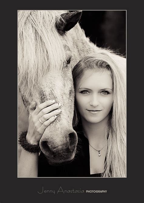 Porträt Blonde Frau Mit Pferd Outdoorshooting Fotografie By Jenny Anastasia