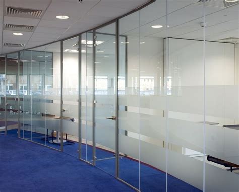 Floor To Ceiling Glass Walls For Interior Environments Avanti Systems