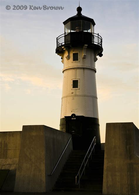 Lighthouse At Entrance Of Duluth Harbor 1001 Stopped In D Flickr