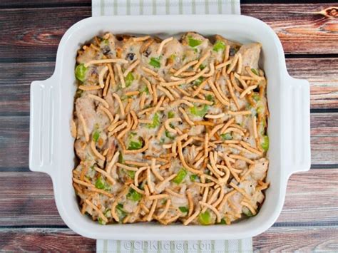 Add the tuna, peas, pimentos, and pepper and stir to combine. Baked Tuna Chow Mein Casserole Recipe from CDKitchen