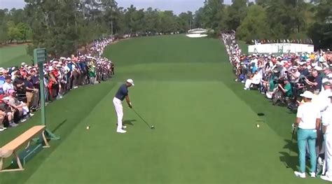 Masters 2019 Tiger Woods Hits Opening Fairway Augusta Crowd Goes Nuts