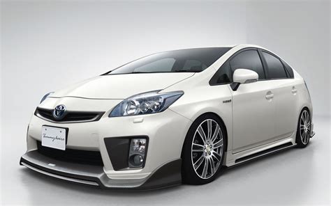 The 2010 model of the toyota prius is the third generation of the car in the u.s. Japanese Tuner Tommy Kaira Spruces Up 2010 Toyota Prius - MotorTrend
