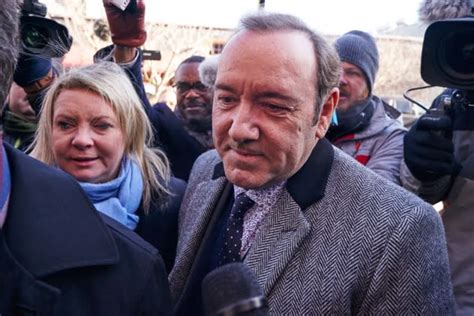 kevin spacey formally charged with sexual assault by met police in the uk set for court