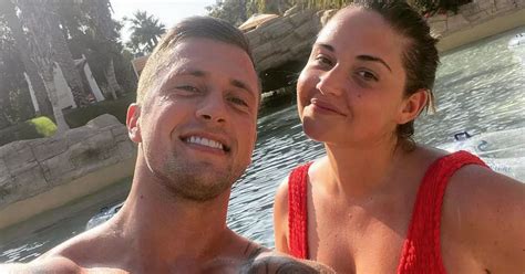 jacqueline jossa and dan osborne are filming a holiday in dubai in a sweet rare couple review