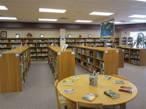 Usd 227 Tour The Elementary School Library Media Center