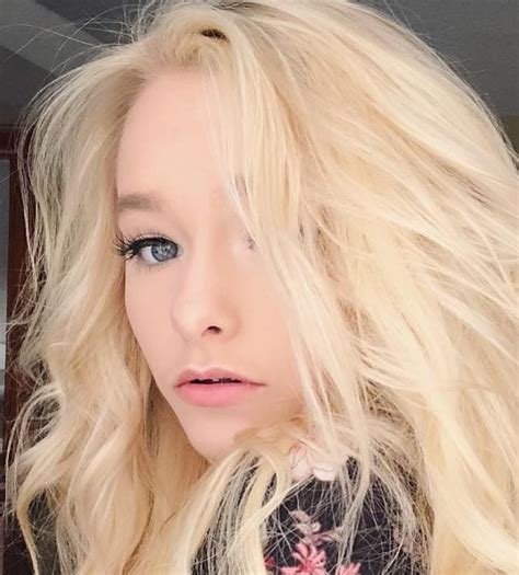 Zoe laverne is best known for her musical.ly videos having almost 3 million viewers. Zoe Laverne Bio, Height, Wiki, Facts, Family | Celebrity Stats