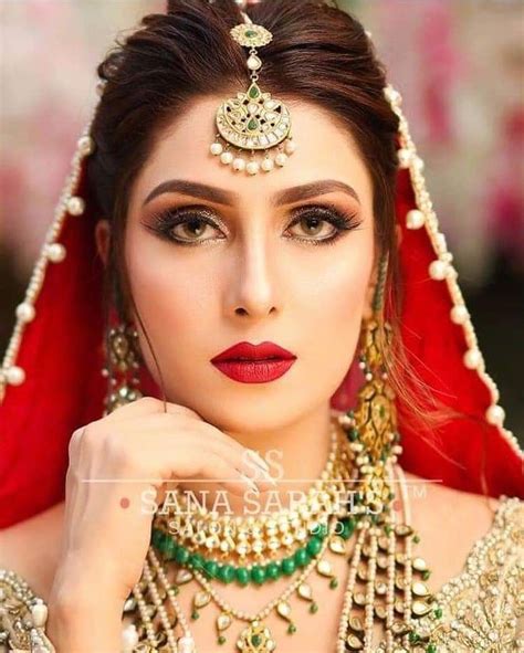 Pin By Eishan Khan On Pakistani Actress Pakistani Bridal Makeup