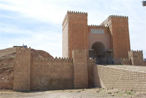Nineveh Nergal Gate Livius