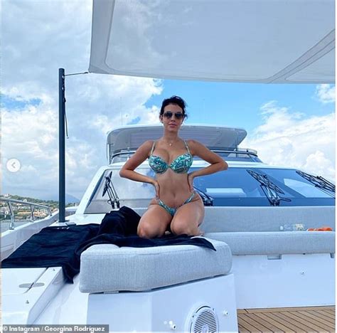 Georgina Rodriguez Sizzles In Tiny Purple Bikini While Relaxing On Cristiano Ronaldo S Private