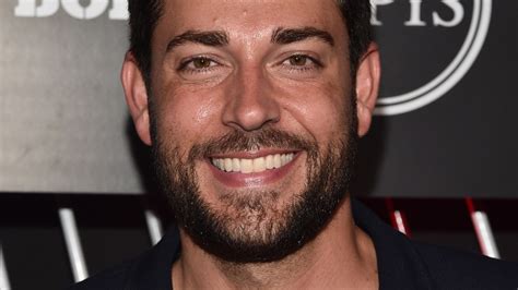 Zachary Levi Reveals First Official Look At Shazam Suit