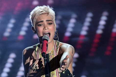 Sanremo 2017 Elodie Canta Tutta Colpa Mia Testo E Audio