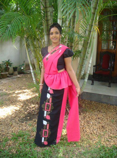 Sri Lankan Traditional Kandyan Saree Designs Sunalie Ratnayake In