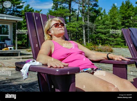Senior Deck Chair Sit Sea Hi Res Stock Photography And Images Alamy