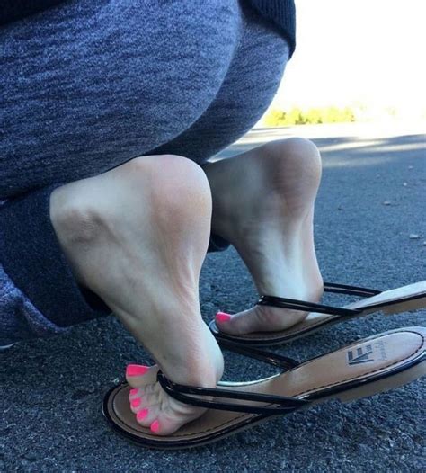 Pin En Womans Feet And Footwear