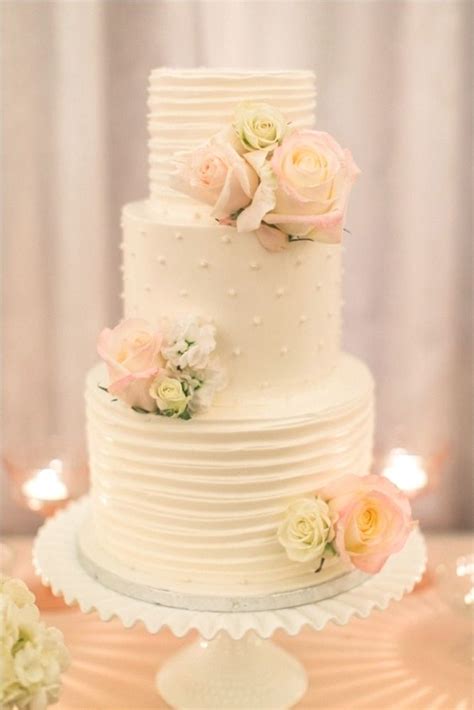Planning a beach wedding and unsure about your color palette? 33 Simple Romantic Wedding Cakes | Buttercream wedding ...