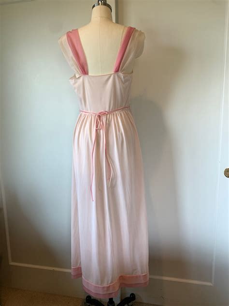 vintage luxite kayser pink and pink negligee with mat… gem