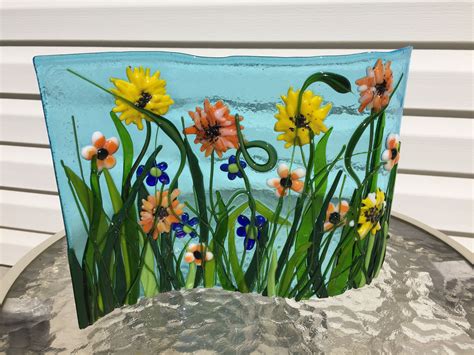 Work By Annie Dotzauer Here Is A Simple Waving Floral Piece Fused Glass Artwork Stained Glass