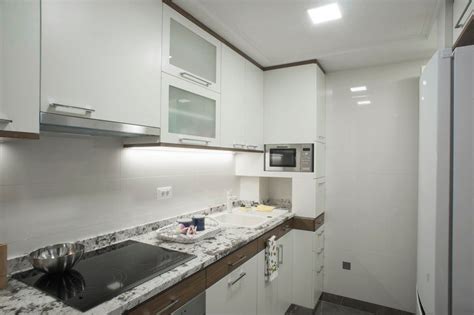 Remodelación de cocina concreto y porcelanato. Cocinas de lujo 2018 - BlogHogar.com