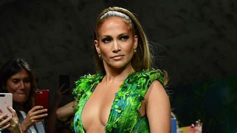 Jennifer Lopez Closes Versace Show In Grammys Inspired Dress See The