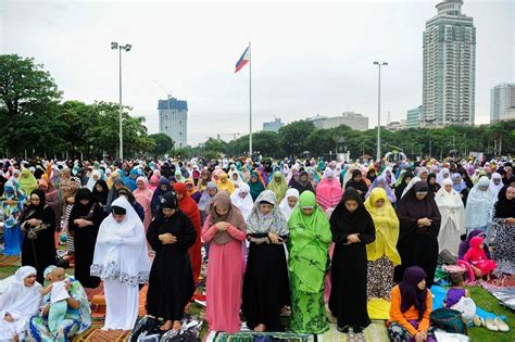 Filipino Muslims Celebrate Eid Al Fitr Arabianbusiness
