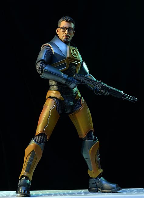 Review And Photos Of Gordon Freeman Half Life Sixth Scale Action Figure