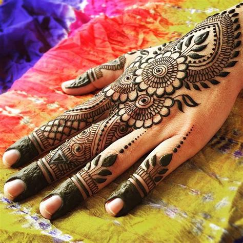 Love Henna Mehndi Designs One Hand Mehndi Designs Styles99