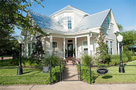 Bed And Breakfast Waco Tx Chip And Joanna Gaines Bed Western