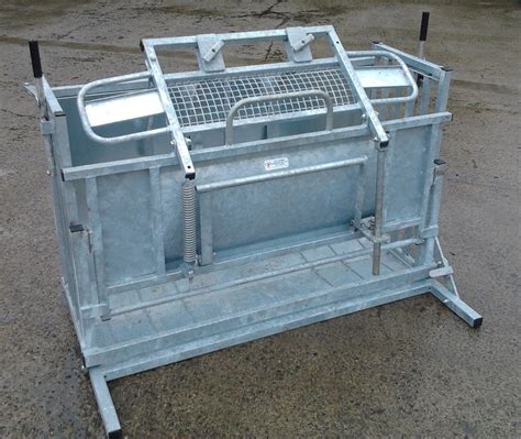 Sheep Squeeze Chute Roll Over Crate Odonnell Engineering Rugged