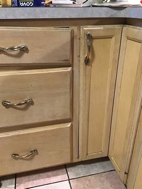 1) remove the cabinet faces from the base and any exposed hardware, using your permanent marker and masking tape to label the hardware's location. How can I restore dull and stained kitchen cabinets? | Stained kitchen cabinets, Exterior blinds ...