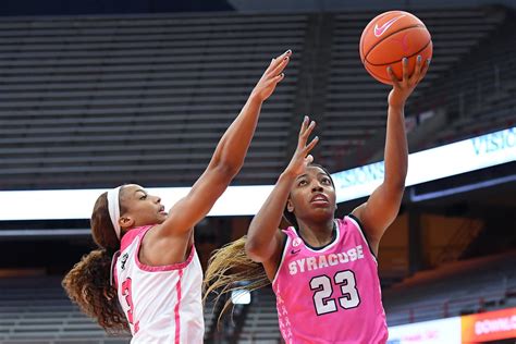 Syracuse Womens Basketball Cant Complete Upset In 68 61 Loss To No 2