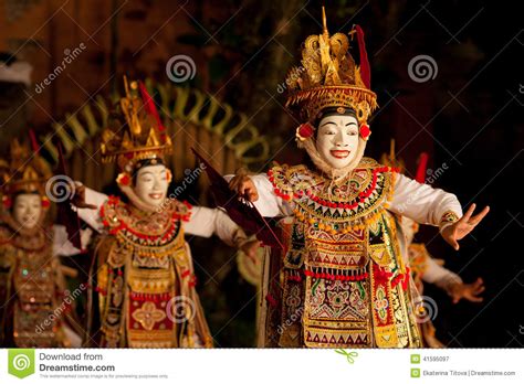 Danse Traditionnelle Legong Et Barong De Balinese Photographie