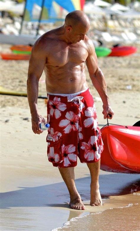 Submitted 4 months ago by hysum. Ist Vin Diesel auf Steroiden? - Steroidundsteroid