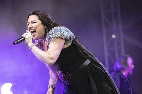 Evanescences Amy Lee Explains Why She Broke Silence On Politics