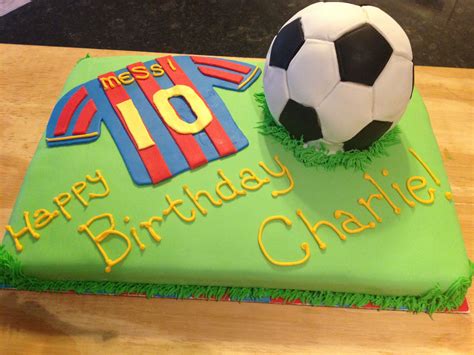 Soccer Cake Lionel Messi Cake Sports Birthday Soccer Cake Giraffe