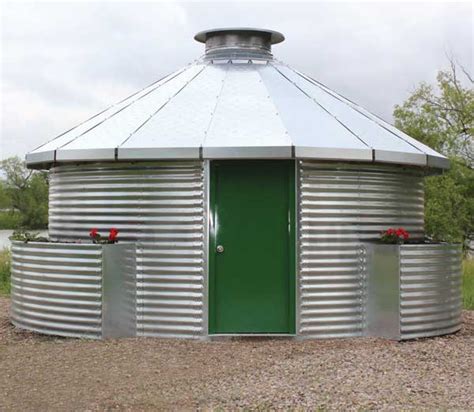 All house plans and images on dfd websites are protected under federal and international copyright law. New Grain Bin Homes by Sukup - Green Homes - MOTHER EARTH NEWS