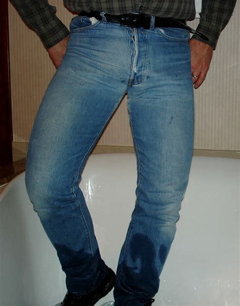 Levi's jeans is a very popular wordwide product, that orinially started as an american clothing. Flickr: Leviswimmerwet