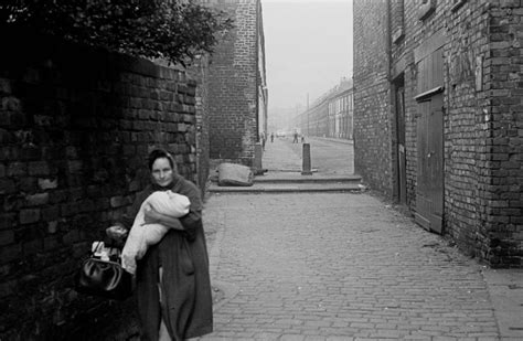 Powerful Photos Of Slum Life And Squalor In Liverpool 1969 71 Volume 1 Flashbak Liverpool