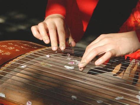 44 gambar alat musik tradisional indonesia serta daerah asal. √12 Contoh Gambar Alat Musik Melodis Beserta Cara Memainkannya