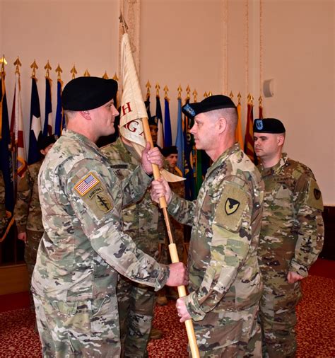 Usag Ansbachs Hhc Gets New Commander Article The United States Army