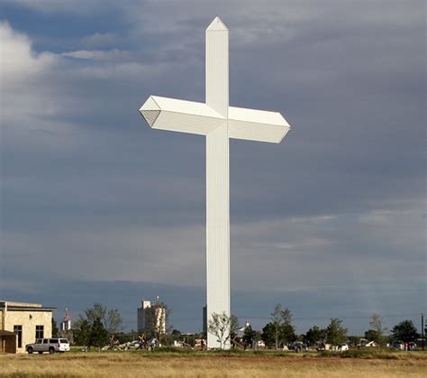 Giant Cross Tony Hisgett Flickr