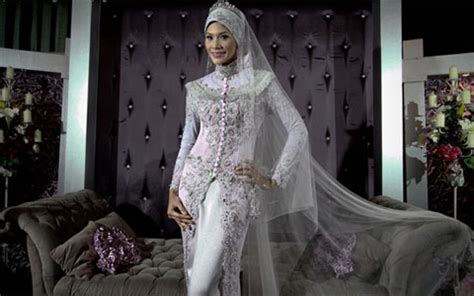 Lihat ide lainnya tentang baju pengantin, pengantin, gaun pengantin. baju pengantin pria dan wanita