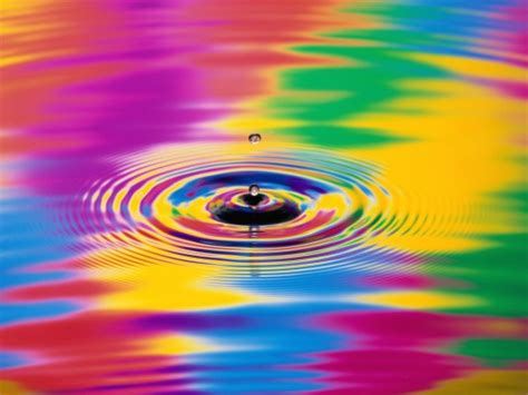 A Splash Of Color Ripples In Water Rainbow Colors 1600x1200