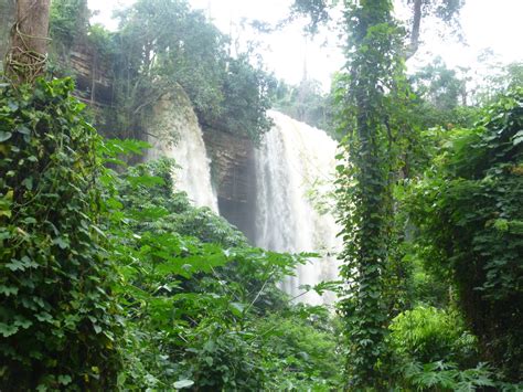 168 Tage In Ghana Umbrella Rock And Boti Waterfalls