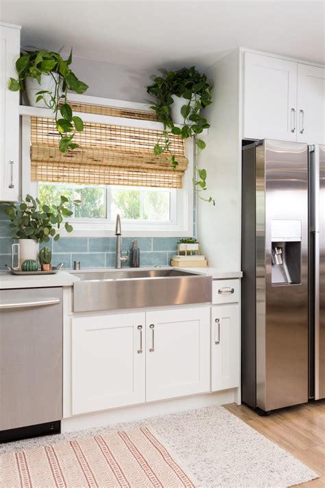 Whatever your style or budget, you can find a stainless steel sink to suit your needs. Contemporary White Kitchen with Stainless Steel Farmhouse ...