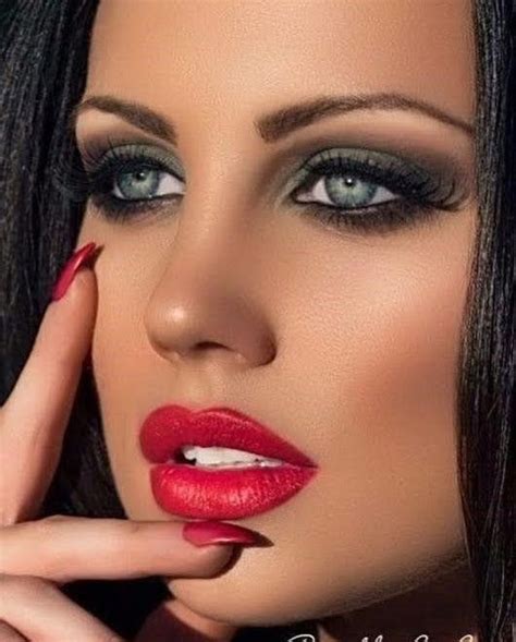 Photo Red Lip Makeup Look Photo Beautiful Lipstick Beautiful Lips Woman Face
