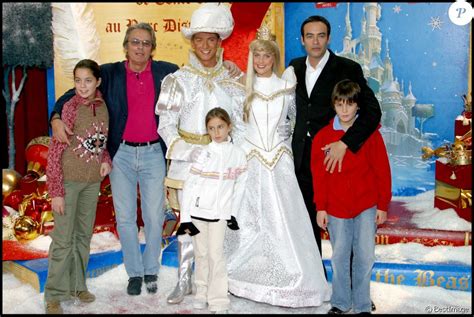 Alain Delon Avec Ses Enfants Anthony Alain Fabien Anouchka Et Sa
