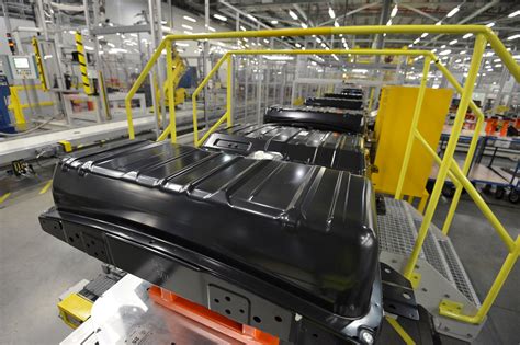 Nonetheless, bp claims to be the largest provider of charging points in the uk through its hyundai has partnered with another car manufacturer, kia, to develop a wireless electric vehicle. Electric-car battery updates, Tesla flagship store, Audi ...