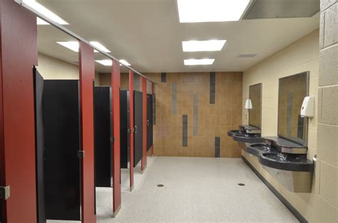 Peoria High School Selects Scranton Products Restroom Partitions As