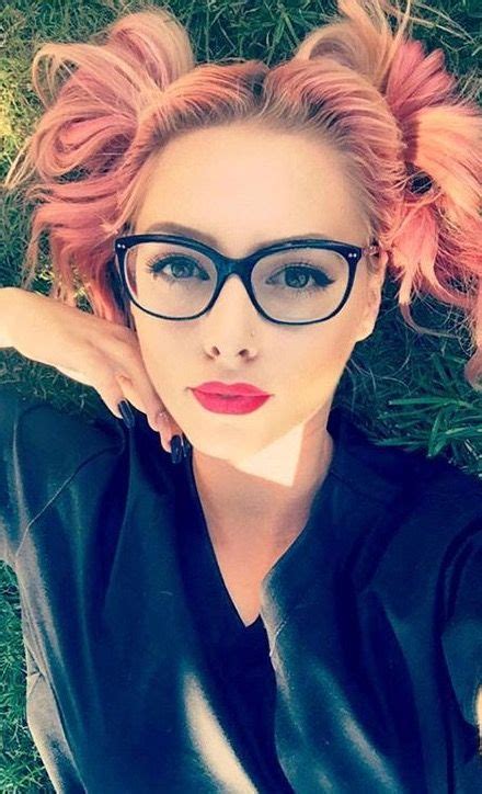 17 Best Images About Pretty Girls With Glasses On