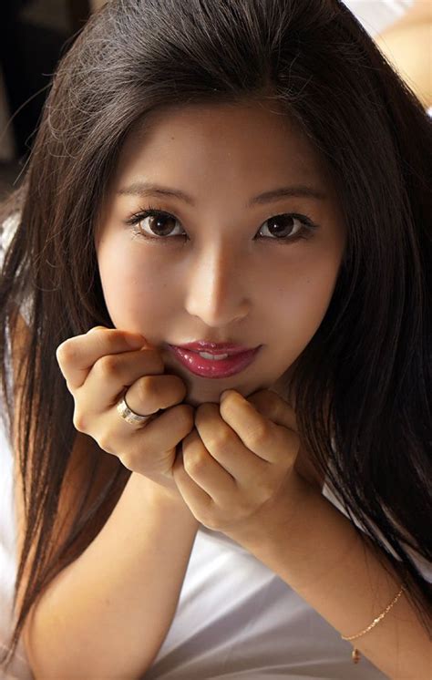 Pin by Silencio Mundo on Miri 水稀みり Asian beauty Asian girl Beautiful asian women